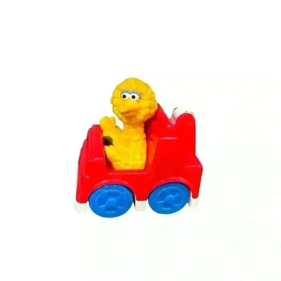 Vintage Sesame Street Big Bird Tow Truck Toy - Picture 1 of 6